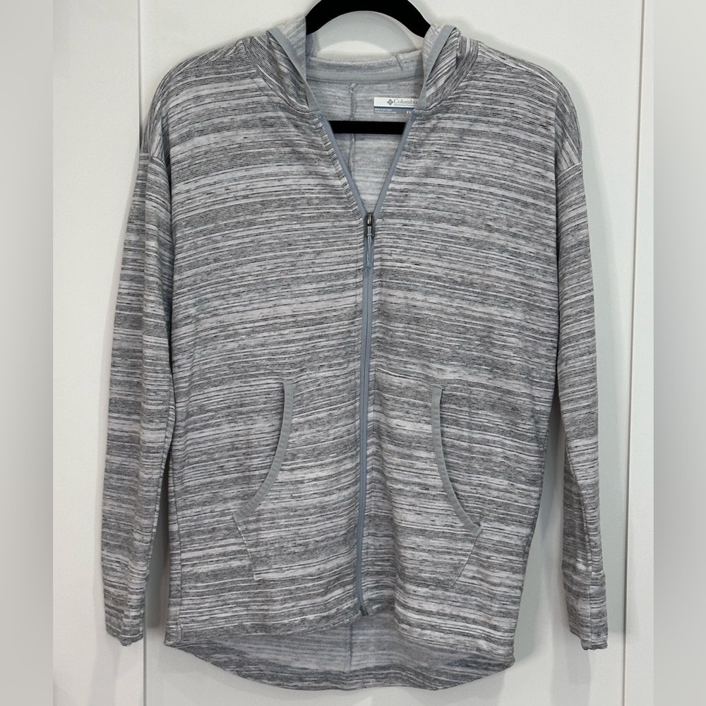 Columbia Jacket Hoodie Heather Gray Zip Up Athleisure Hiking Outdoors Sporty XS